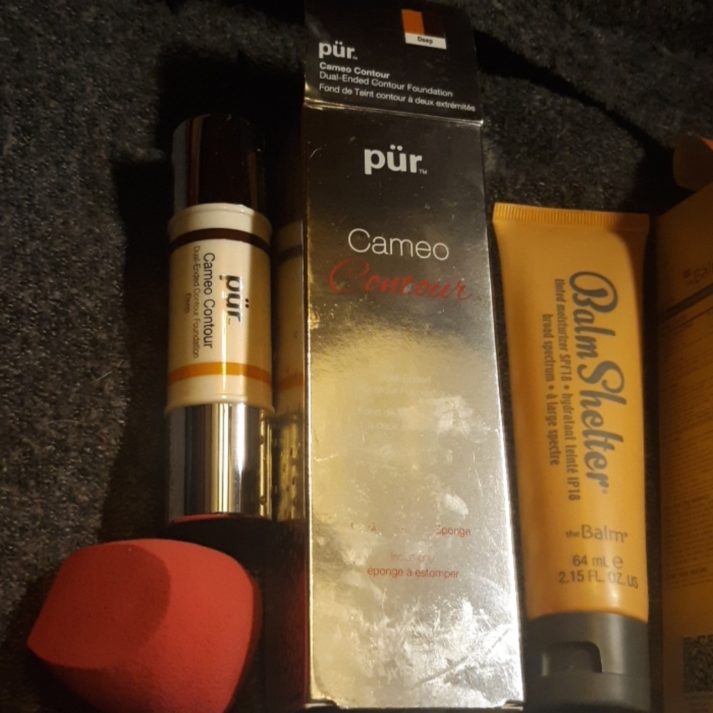 Makeup bundle!! - Picture 3 of 8